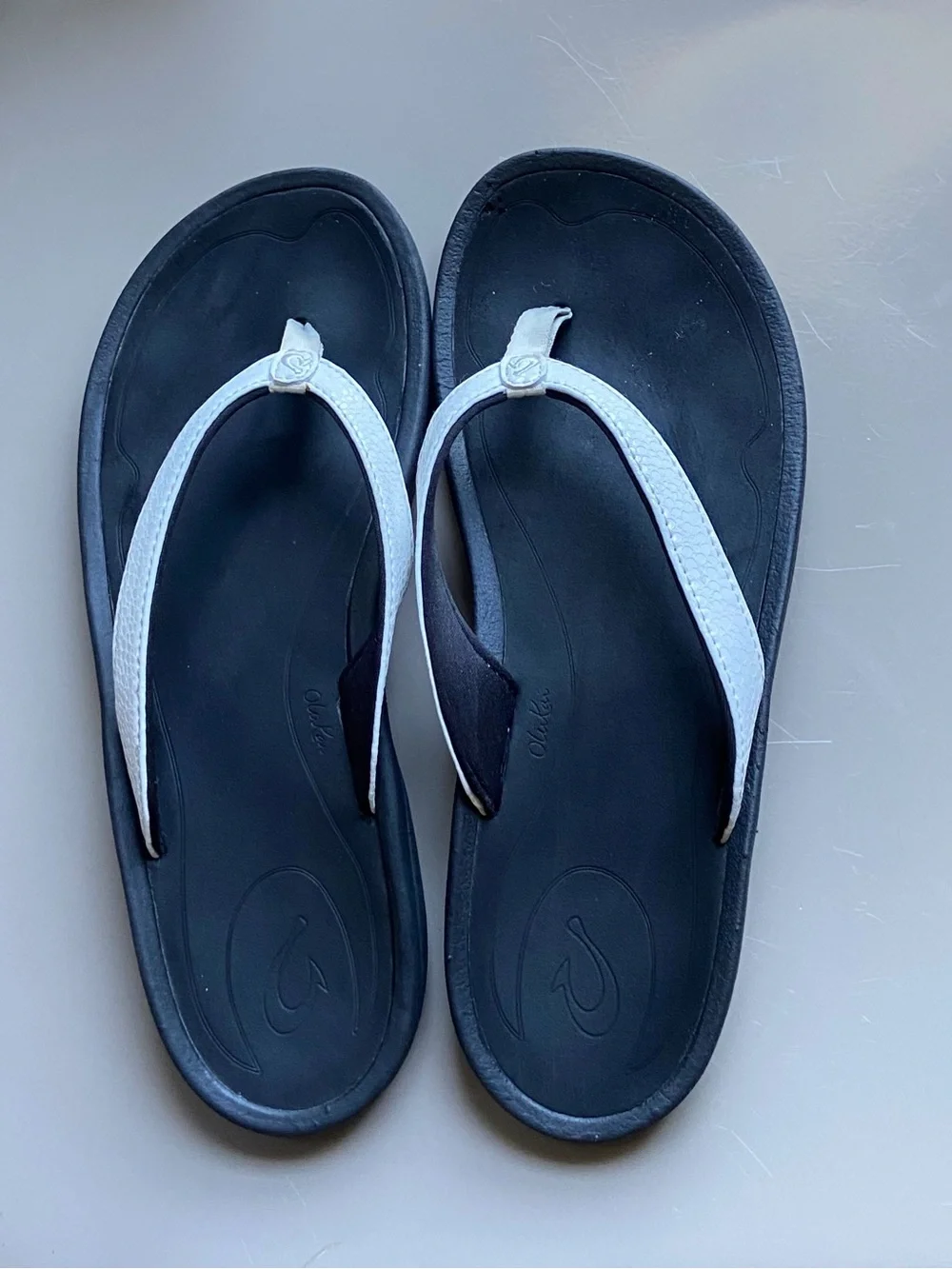 OluKai classic thong